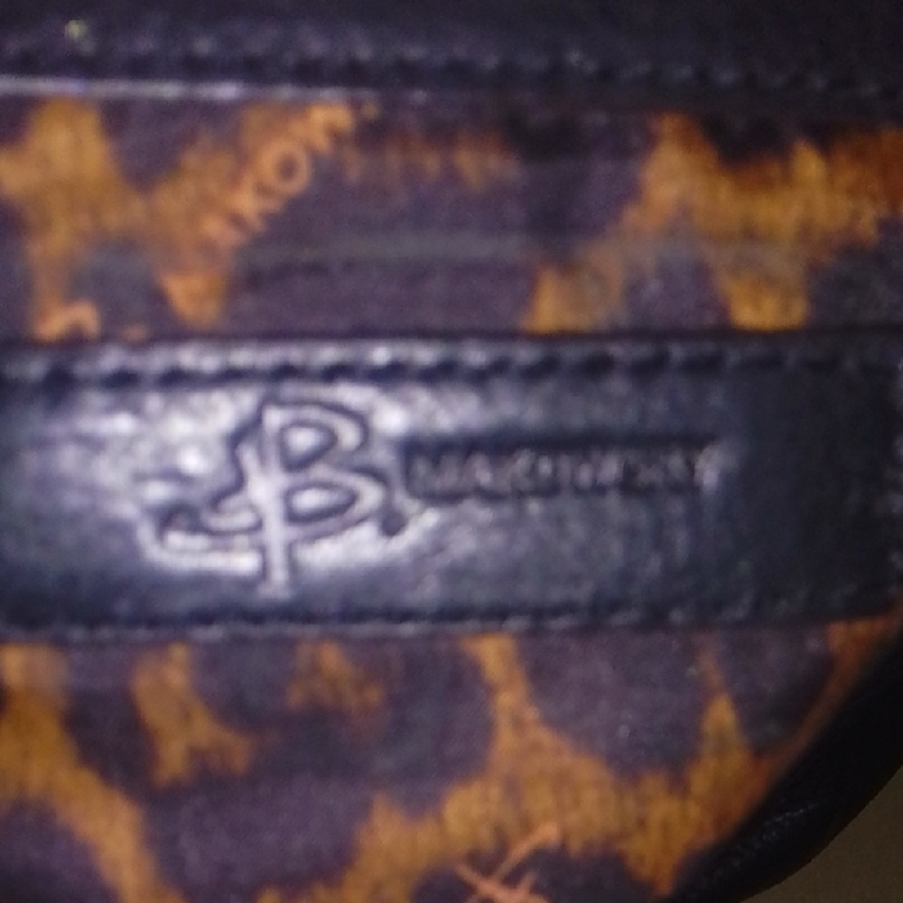 B. Makowsky Black Leather Shoulder Bag - Picture 8 of 10